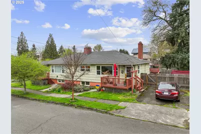 5105 5109 SE Tibbetts St, Portland, OR 97206 - Photo 2