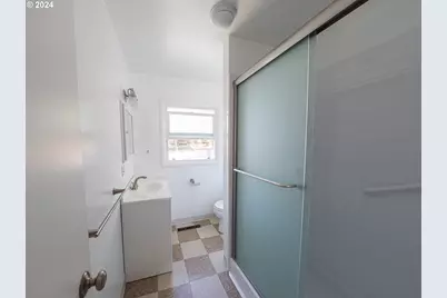 5105 5109 SE Tibbetts St, Portland, OR 97206 - Photo 14