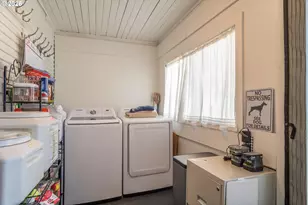 334 NE Nash St, Roseburg, OR 97470 - Photo 20