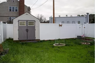 334 NE Nash St, Roseburg, OR 97470 - Photo 16