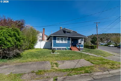 334 NE Nash St, Roseburg, OR 97470 - Photo 1