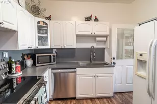 334 NE Nash St, Roseburg, OR 97470 - Photo 20