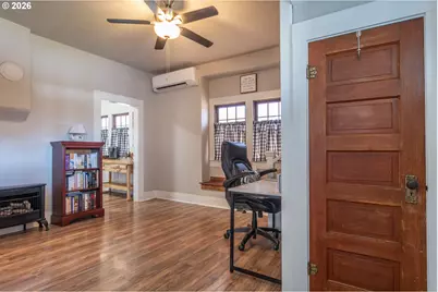334 NE Nash St, Roseburg, OR 97470 - Photo 8