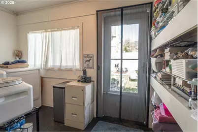 334 NE Nash St, Roseburg, OR 97470 - Photo 20