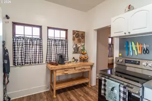 334 NE Nash St, Roseburg, OR 97470 - Photo 18