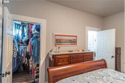 334 NE Nash St, Roseburg, OR 97470 - Photo 12
