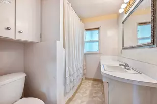 2916 Columbia Heights Rd, Longview, WA 98632 - Photo 14