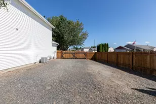 425 Northstar Ct, Columbia City, OR 97018 - Photo 26