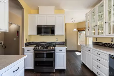 425 Northstar Ct, Columbia City, OR 97018 - Photo 6