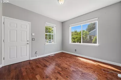 17325 SE Sherman St, Portland, OR 97233 - Photo 24