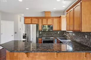 17325 SE Sherman St, Portland, OR 97233 - Photo 14
