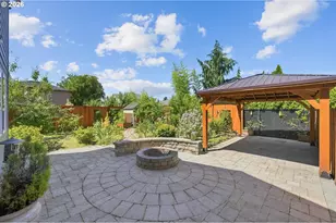 17325 SE Sherman St, Portland, OR 97233 - Photo 6