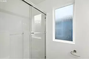 7802 SE Sporri Ln, Milwaukie, OR 97267 - Photo 18