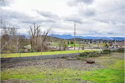 3600 Lone Pine Rd, Medford, OR 97504 - Photo 8