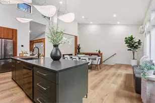 8014 SW 54th Ave, Portland, OR 97219 - Photo 12