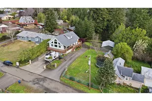 874 N Henry St, Coquille, OR 97423 - Photo 46