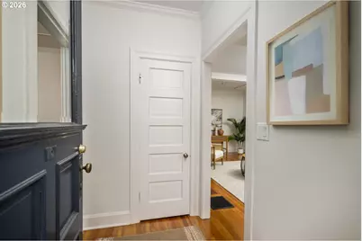 138 NE 18th Ave, Portland, OR 97232 - Photo 4