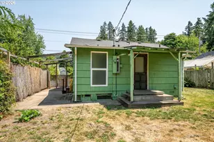 2570 Emerald St, Eugene, OR 97403 - Photo 24