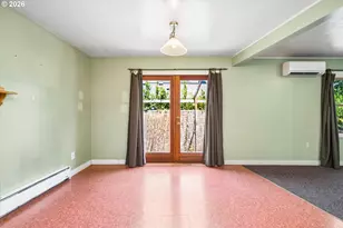 2570 Emerald St, Eugene, OR 97403 - Photo 6
