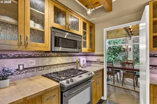 834 SW Westwood Dr, Portland, OR 97239 - Photo 18