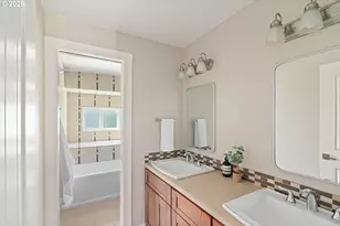 15784 NW Overton Dr, Beaverton, OR 97006 - Photo 32