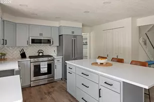 15784 NW Overton Dr, Beaverton, OR 97006 - Photo 16