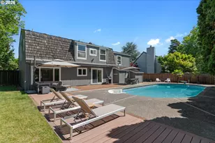 15784 NW Overton Dr, Beaverton, OR 97006 - Photo 36