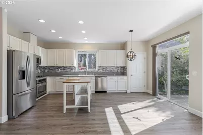 2111 NW Beauchamp Ct, Camas, WA 98607 - Photo 8