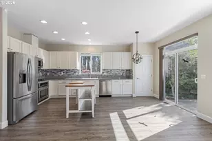 2111 NW Beauchamp Ct, Camas, WA 98607 - Photo 8