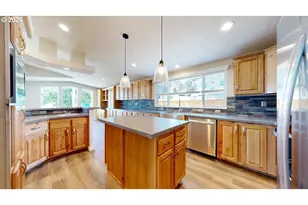 94114 4th St, Gold Beach, OR 97444 - Photo 10