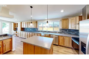 94114 4th St, Gold Beach, OR 97444 - Photo 12
