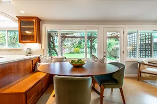 996 Sherwood Pl, Eugene, OR 97401 - Photo 18