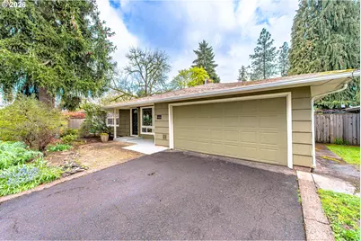 996 Sherwood Pl, Eugene, OR 97401 - Photo 2