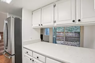 14678 SW 106th Ave, Portland, OR 97224 - Photo 16