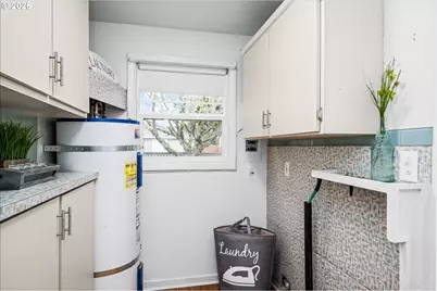 3210 Royal Ave, Eugene, OR 97402 - Photo 18