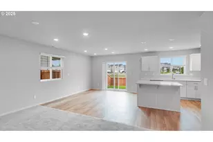 2403 Sawtelle Dr, Woodburn, OR 97071 - Photo 8