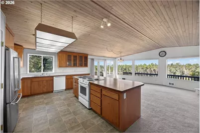 87784 Terrace View Dr, Florence, OR 97439 - Photo 6