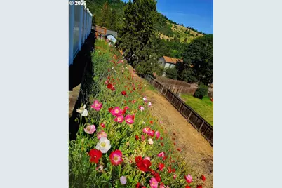 114 Umpqua View Dr, Roseburg, OR 97471 - Photo 34