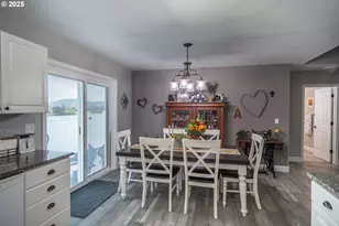 114 Umpqua View Dr, Roseburg, OR 97471 - Photo 16