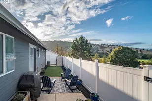 114 Umpqua View Dr, Roseburg, OR 97471 - Photo 32