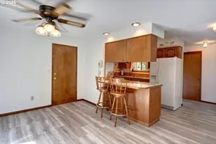 42456 Bagley Ln, Astoria, OR 97103 - Photo 8