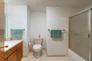 42456 Bagley Ln, Astoria, OR 97103 - Photo 12