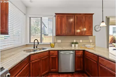 13543 SE Almond Dr, Clackamas, OR 97015 - Photo 8