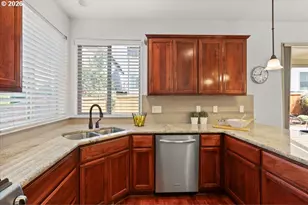 13543 SE Almond Dr, Clackamas, OR 97015 - Photo 8