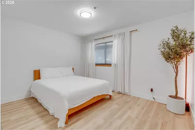730 NW Naito Pkwy #E10, Portland, OR 97209 - Photo 16