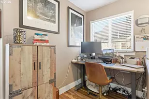 21601 NE Willow Glen Rd, Fairview, OR 97024 - Photo 34