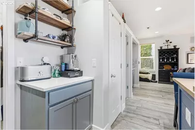 21601 NE Willow Glen Rd, Fairview, OR 97024 - Photo 16