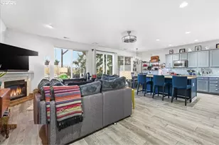 21601 NE Willow Glen Rd, Fairview, OR 97024 - Photo 14