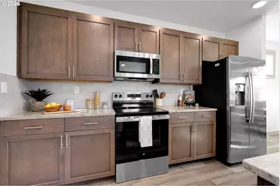 5161 Holly St, Springfield, OR 97478 - Photo 8