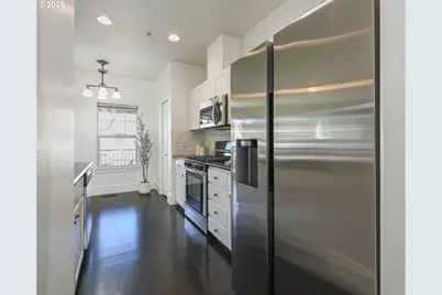 724 NW 118th Ave #101, Portland, OR 97229 - Photo 10